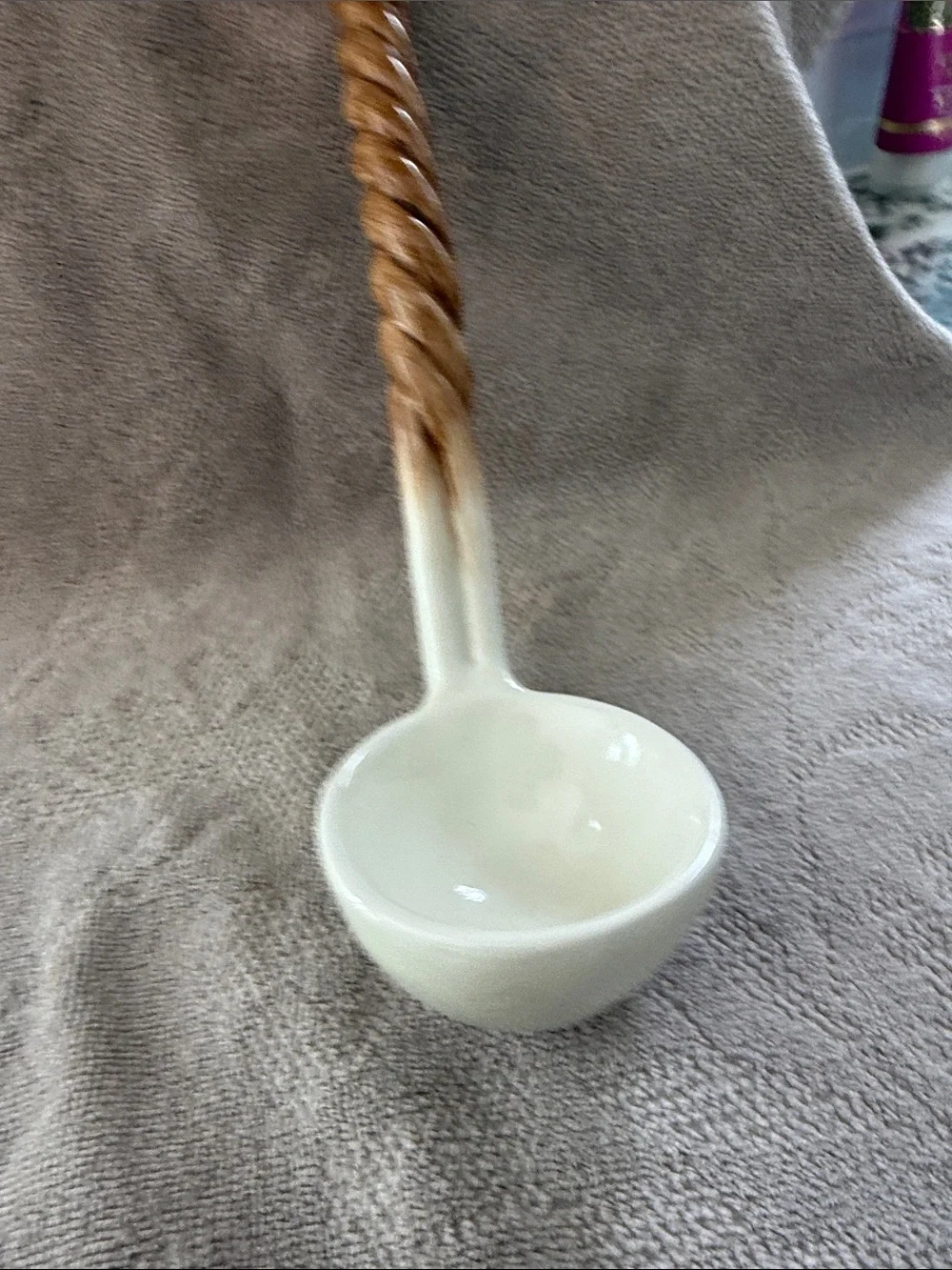 Handpainted Flower-Accent Ceramic Soup Ladle - Yellow